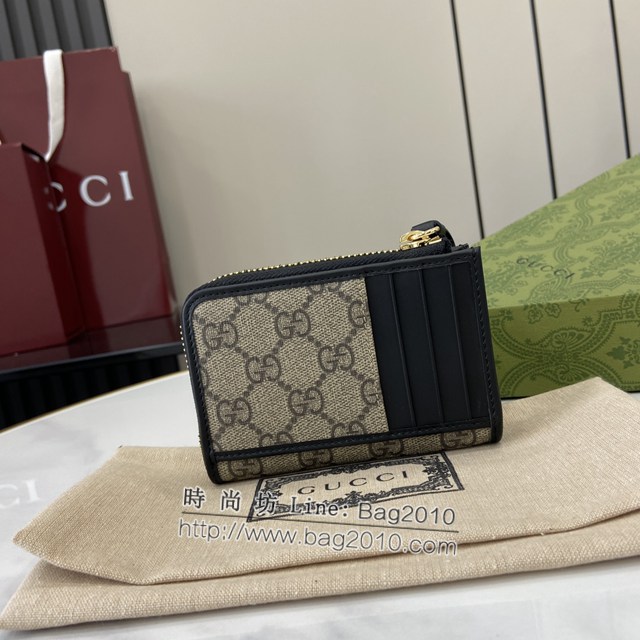 Gucci專櫃古馳最新款Emblem系列飾包帶卡片夾零錢包 jh2407型號：821804